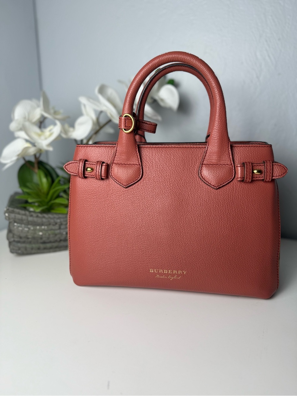 BURBERRY Grainy Calfskin Banner Tote Pink